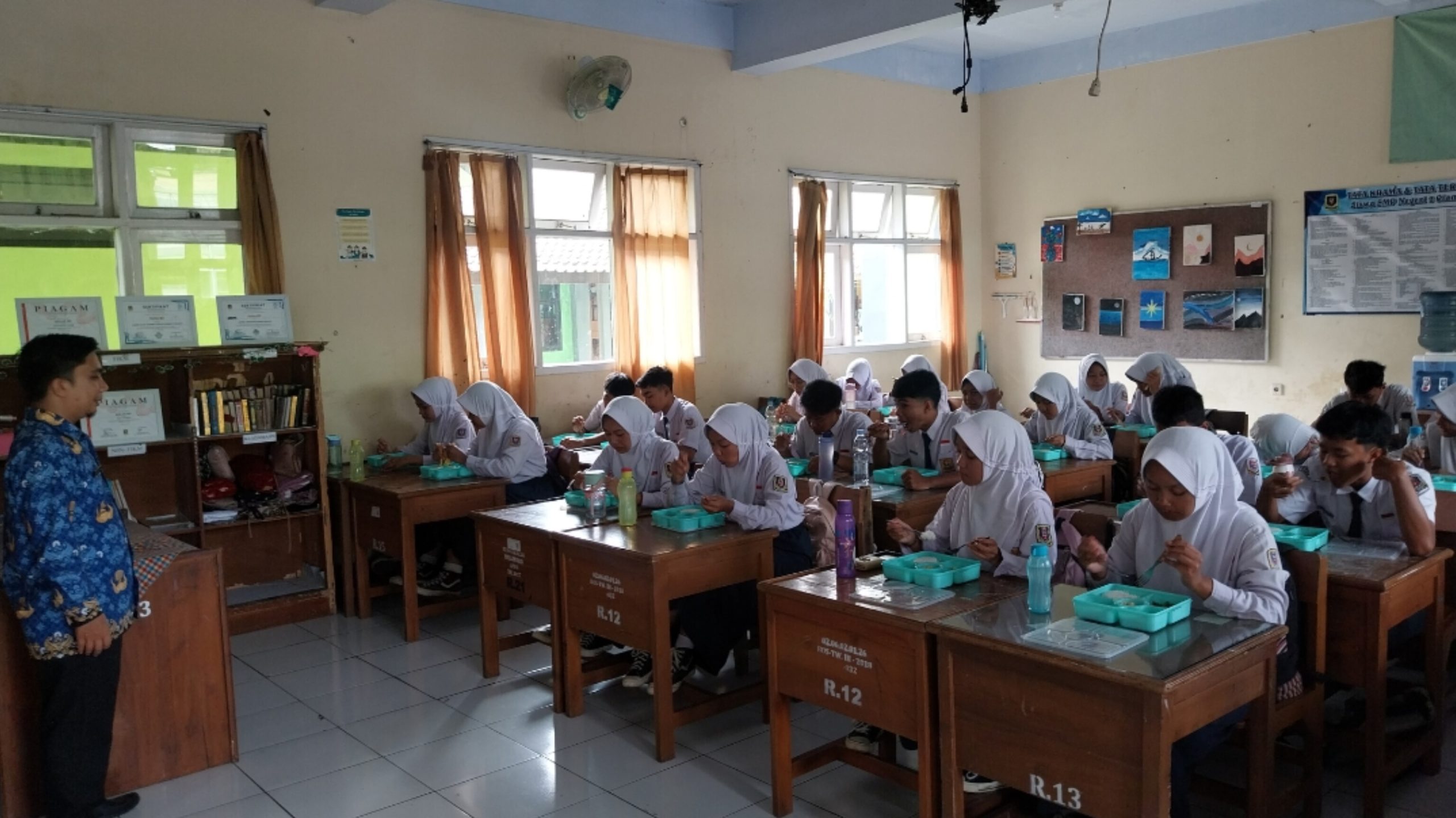 Bahasa Sunda Diwajibkan Sekolah Jawa Barat Setiap Hari Jumat
