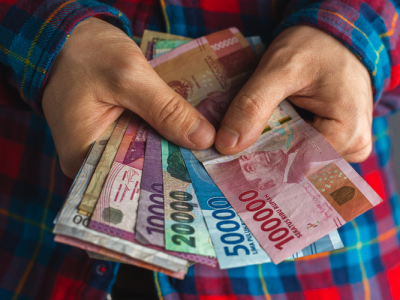 Uang Beredar Meningkat