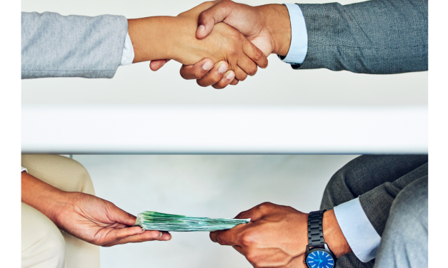 KPK OTT Lapangan: Mulyono Terima Suap, 17 Orang Masuk Sel