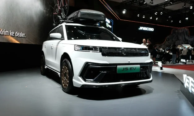 IIMS 2026: Kaca Film Ini Janjikan Kabin Mobil Tetap Sejuk!