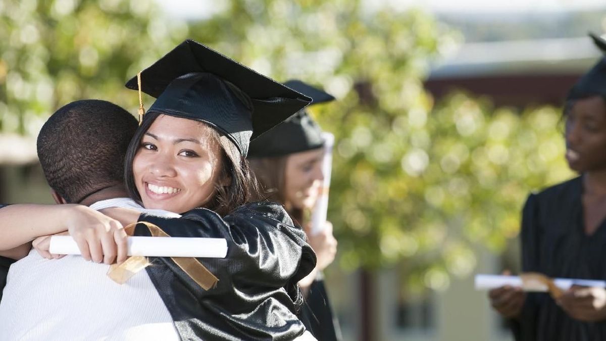 Ijazah Mentereng VS AI: Kenapa Lulusan PTN Top Terancam?
