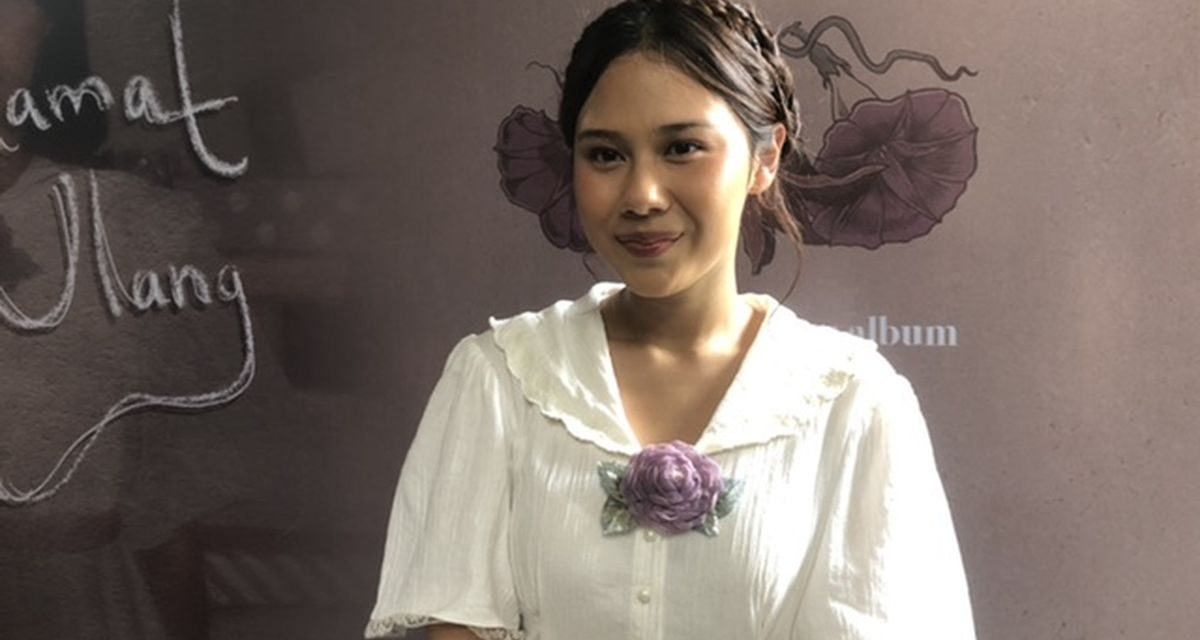 Apa Yang Bikin Nadin Amizah Beda Dari Penyanyi Lain?