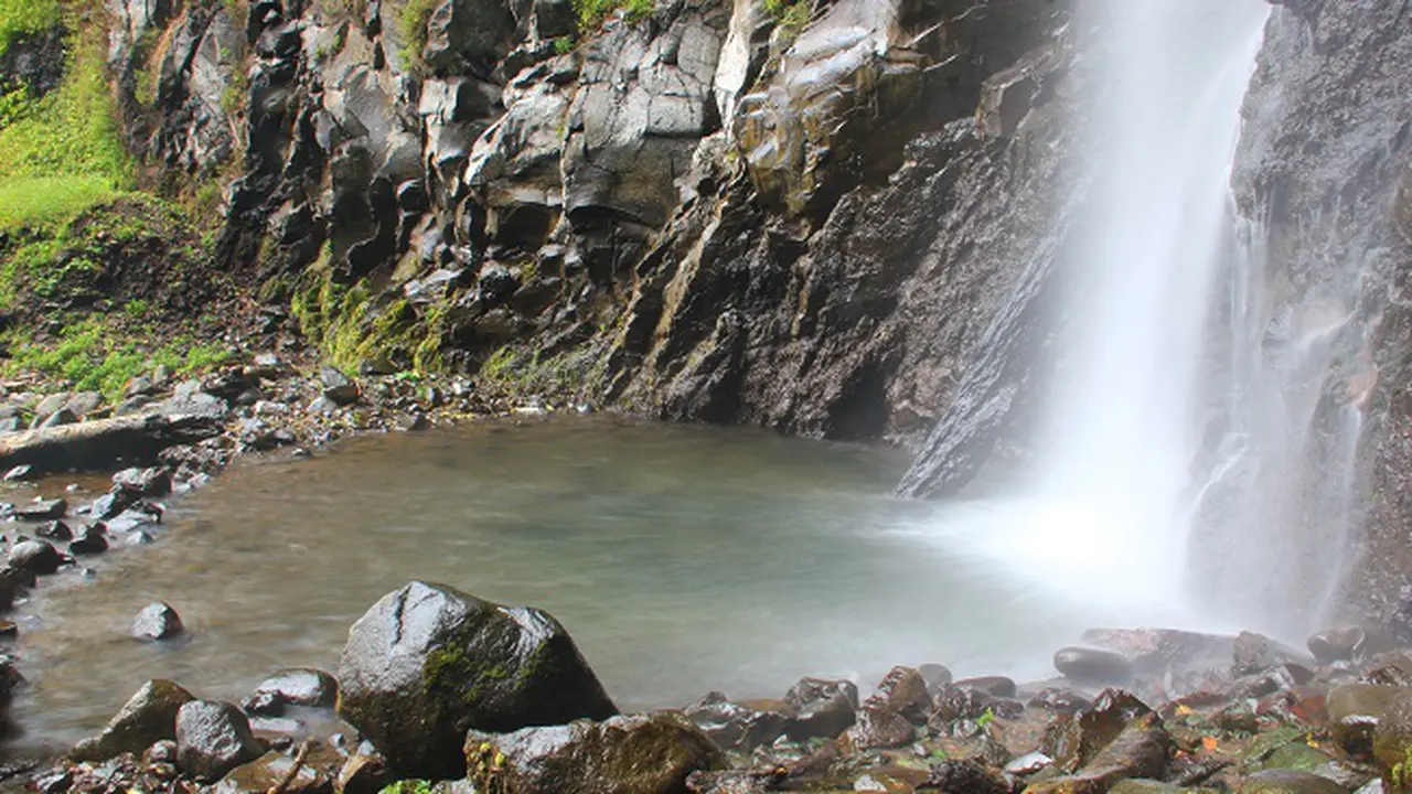 Rekomendasi Air Terjun Hits Di Jember Buat Hidden Gem-an