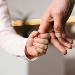 5 Kalimat Pelindung Anak Cegah Grooming Di Rumah