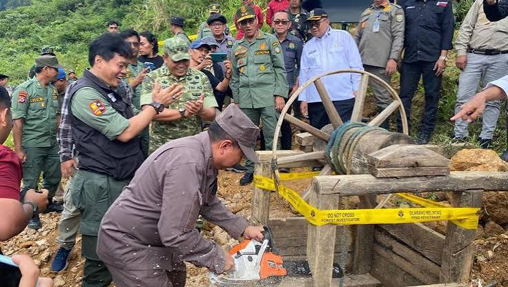 Gunung Halimun Salak Di Buru Penambang Ilegal